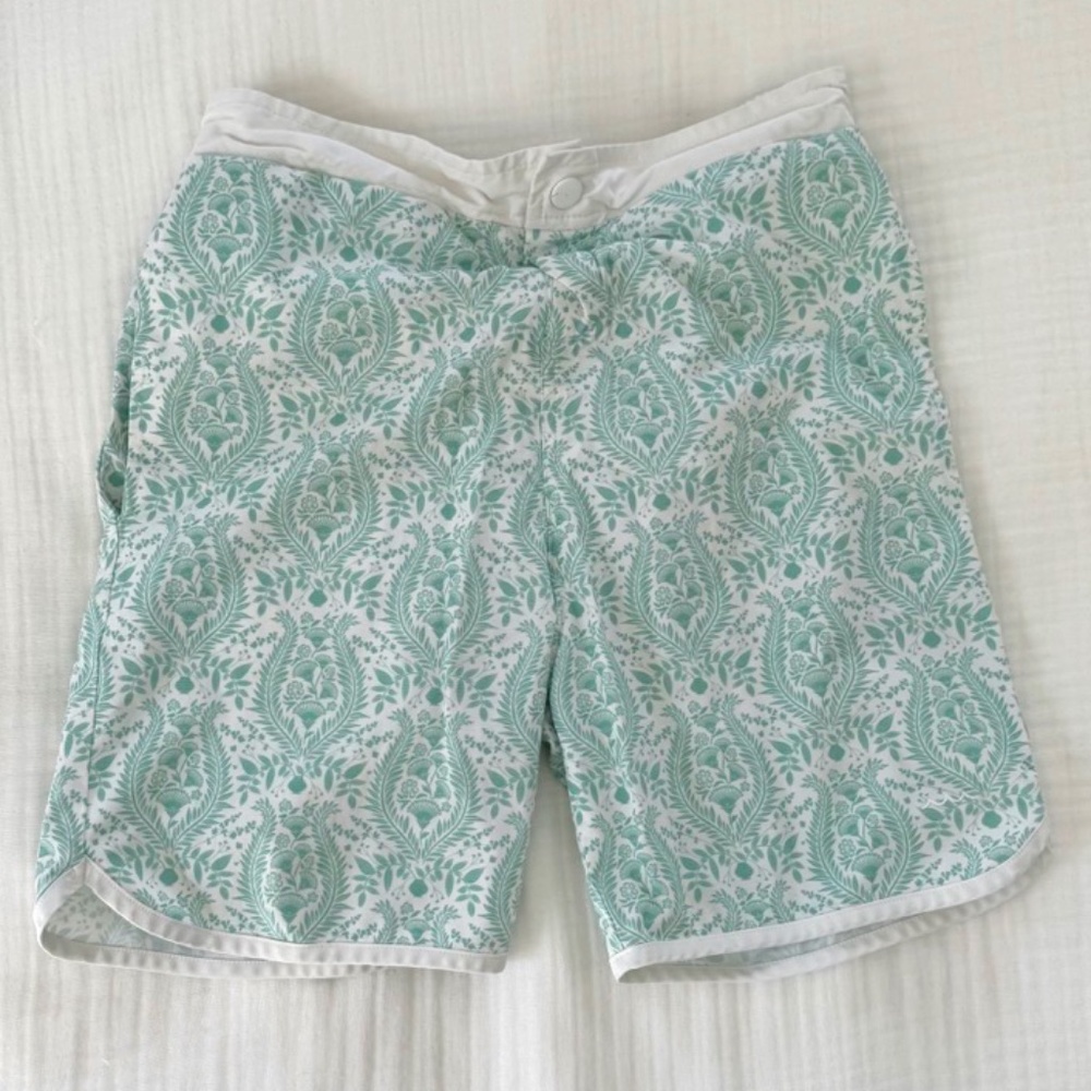 Minnow Swim Boys Abaco Green Paisley Board Short Size 13/14